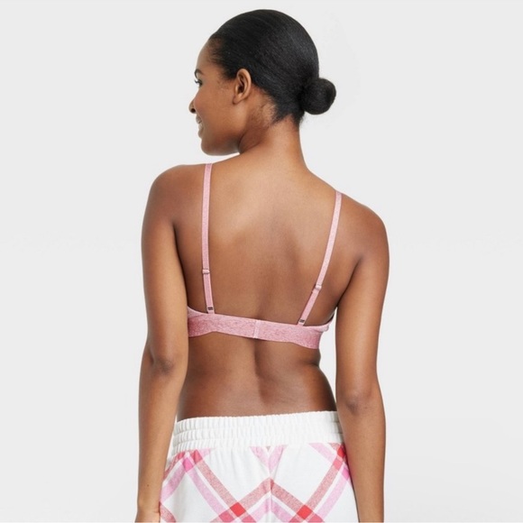 Colsie Pink Metallic Shimmer Bralette - Picture 4 of 7